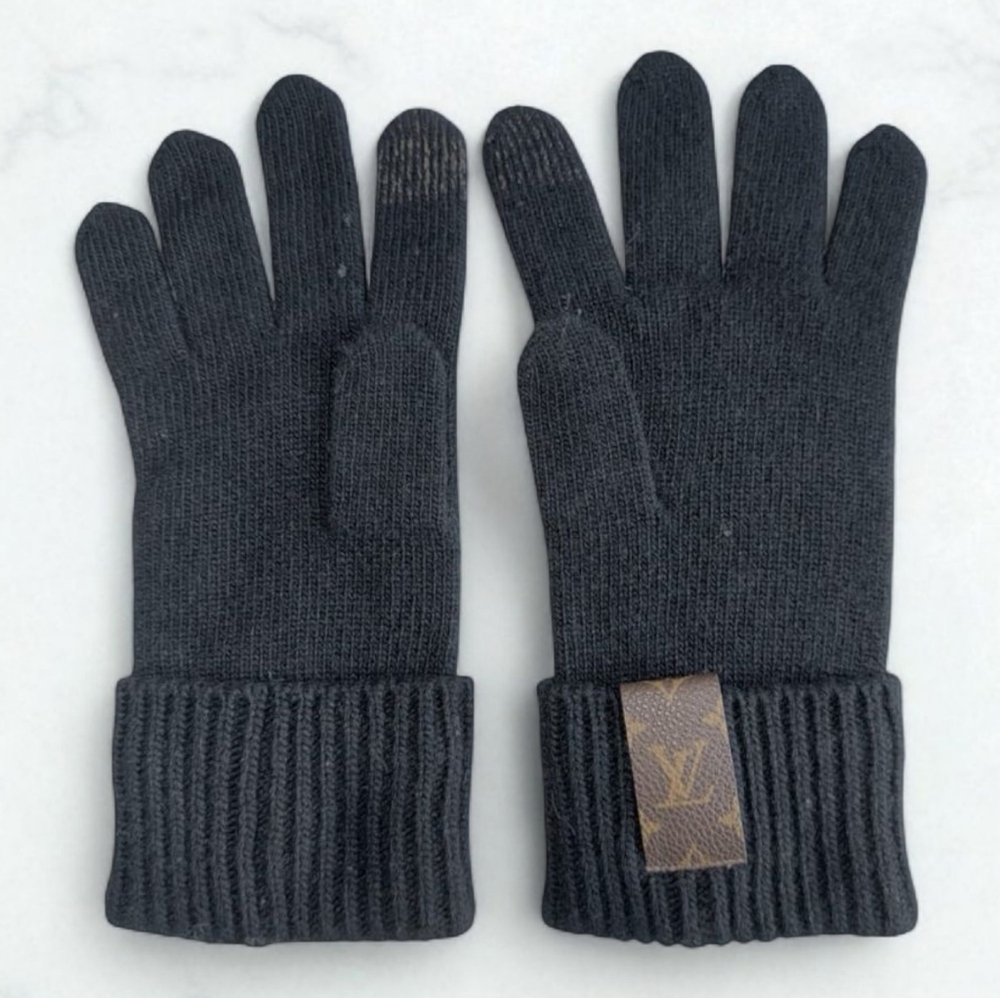 ✨️Bundle of LV Essential scarf / LV Medallion Gloves / LV Headline Beanie - Picture 7 of 12
